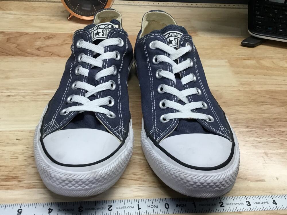 Converse All-Star Women 7 Navy Blue Canvas Lace-Up Low Top Athletic Sneakers